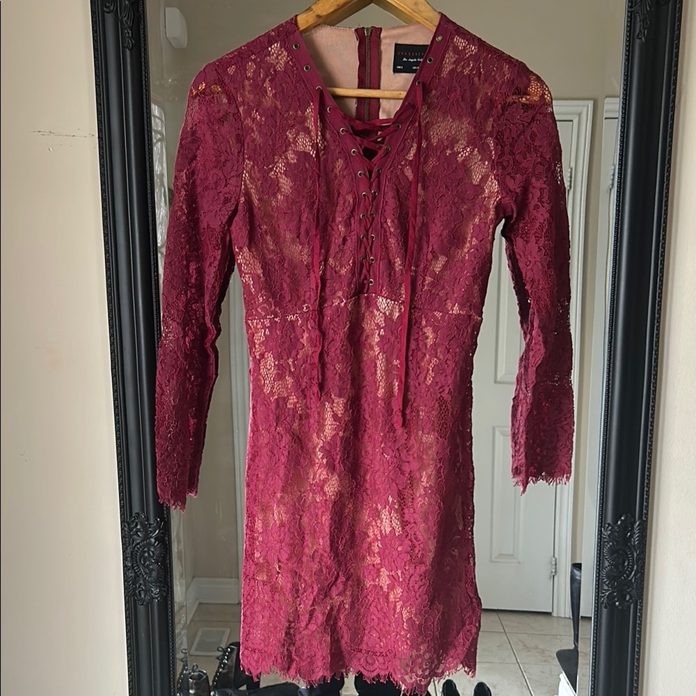 Elegant Lace Womens dress XS in Burgundy